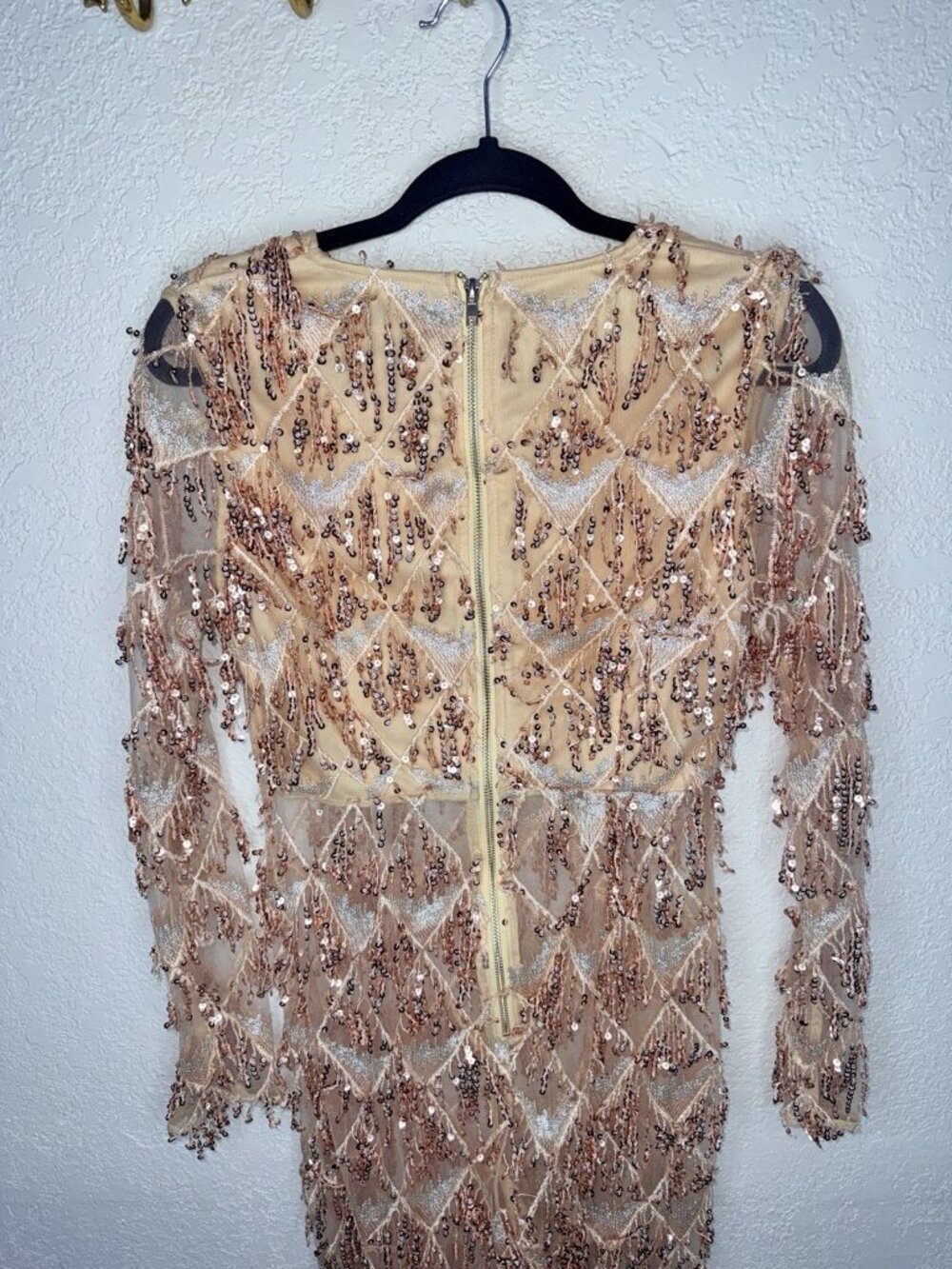 Pretty Little Thing Sequin Jumpsuit Champagne Mesh V-Neck Size 6 New Years M - Picture 3 of 14